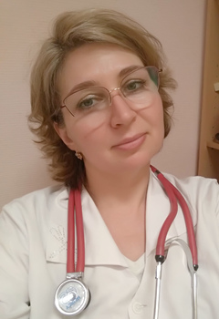 Вороная Юлия Львовна - Врач кардиолог высшей категории, кандидат медицинских наук.